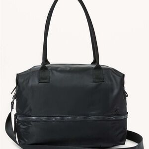 Lululemon Go Lightly Duffel - black